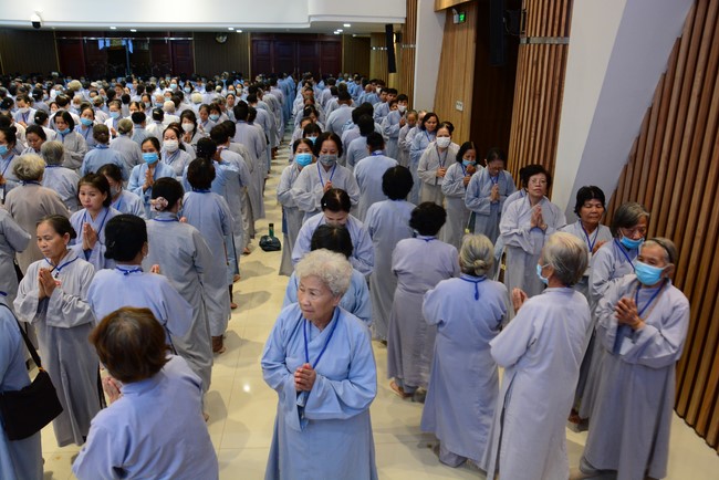 Dharma Talk “Peaceful place to stop ” – The 96th Seven-Day Retreat